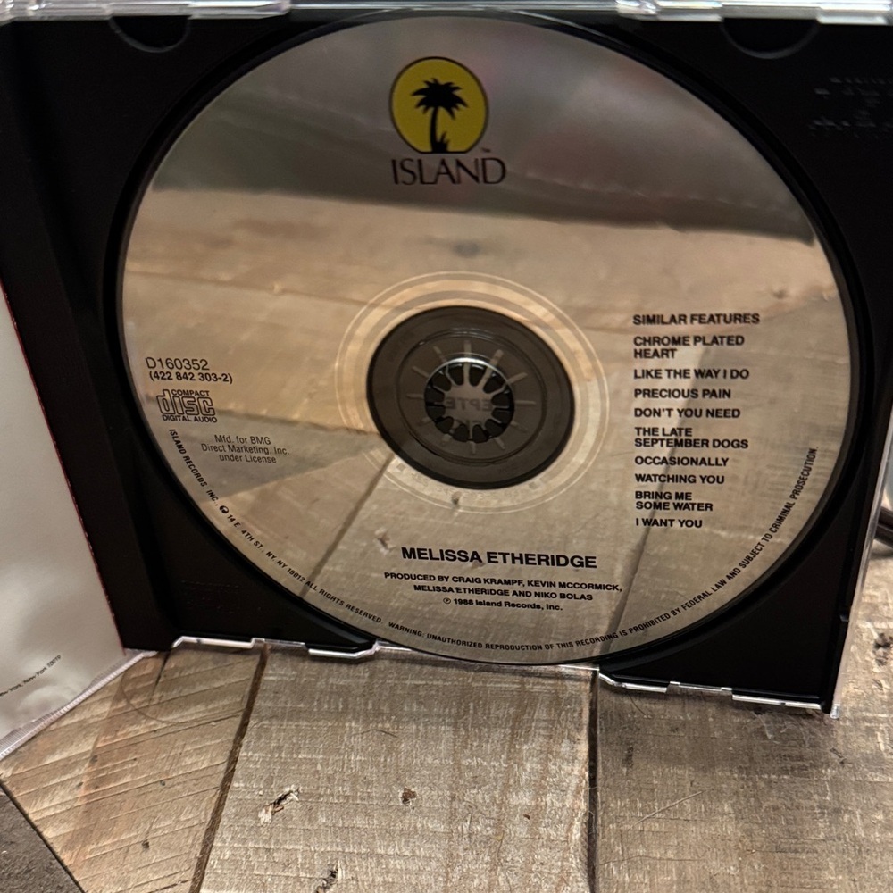 Red CD Album - Picture 3 of 4